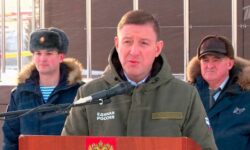 Михаил Мурашко и Андрей Турчак навестили раненых бойцов в Костромском госпитале
