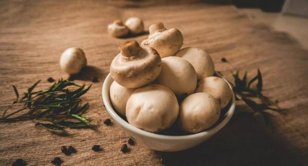 10 ПП-рецептов с шампиньонами: вкусно и без лишних калорий 10 ПП-рецептов с шампиньонами: вкусно и без лишних калорий