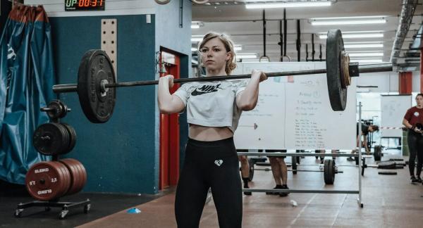 Армейский жим: крепкая база для сильных и рельефных плеч